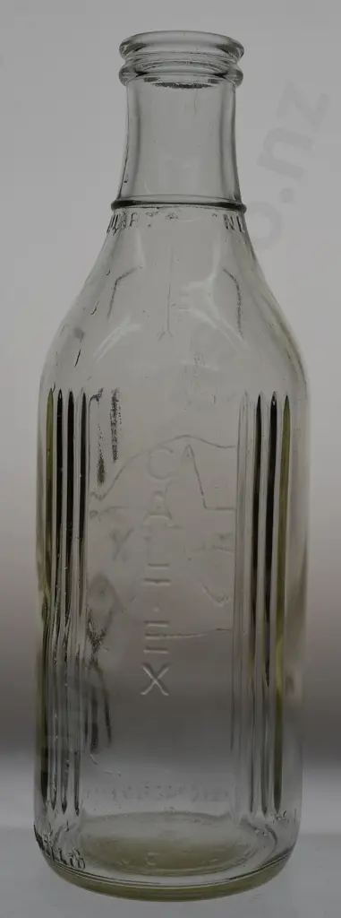 CALTEX QUART OIL BOTTLE Image 1++