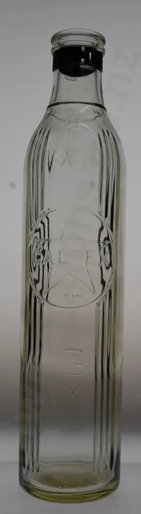CALTEX QUART OIL BOTTLE Image 1++