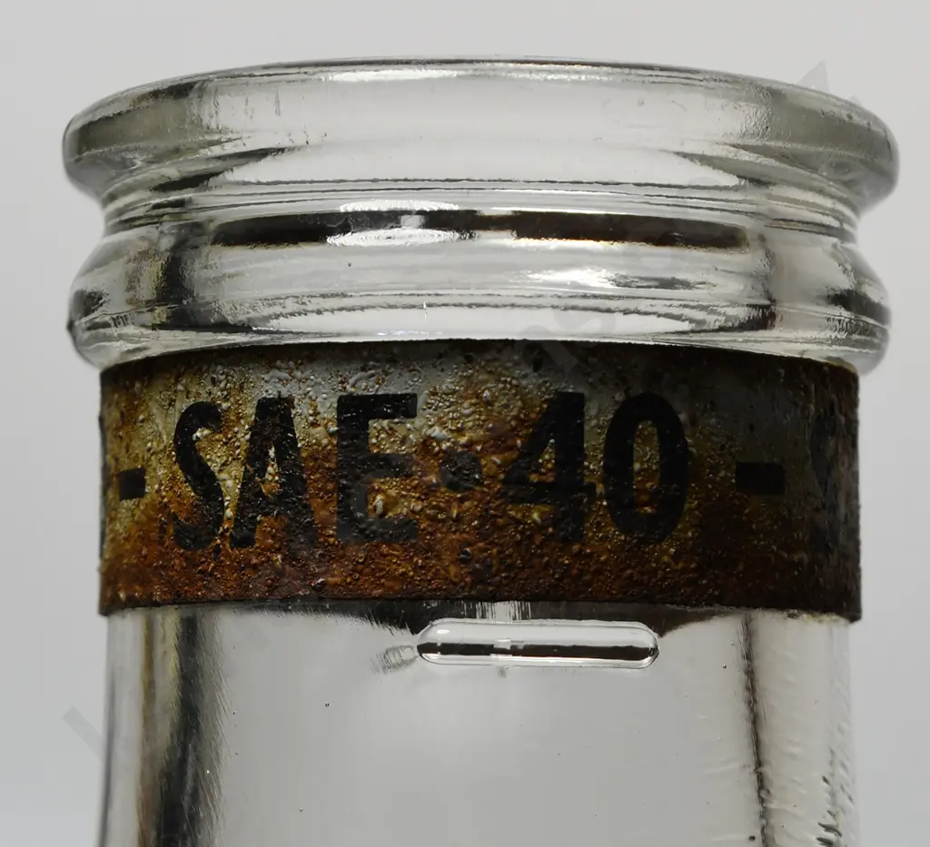CALTEX QUART OIL BOTTLE Image 1++