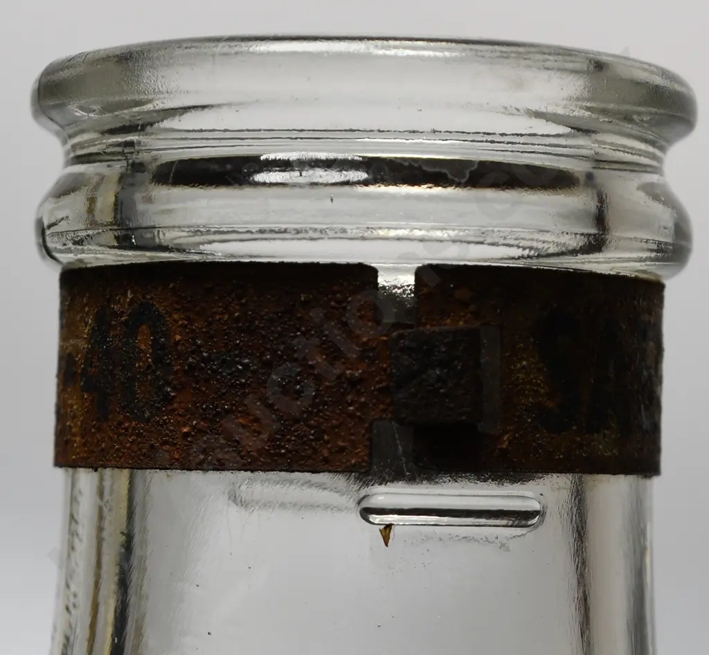CALTEX QUART OIL BOTTLE Image 1++
