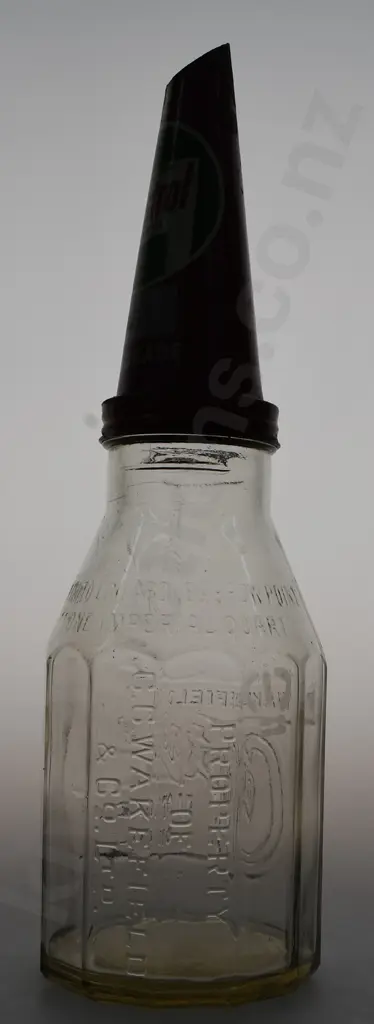 WAKEFIELD CASTROL QUART OIL BOTTLE Image 1++