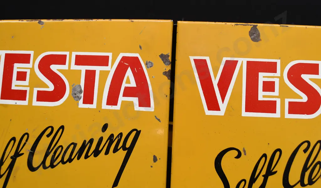 VESTA SPARK PLUGS DISPLAY CABINET Image 1++