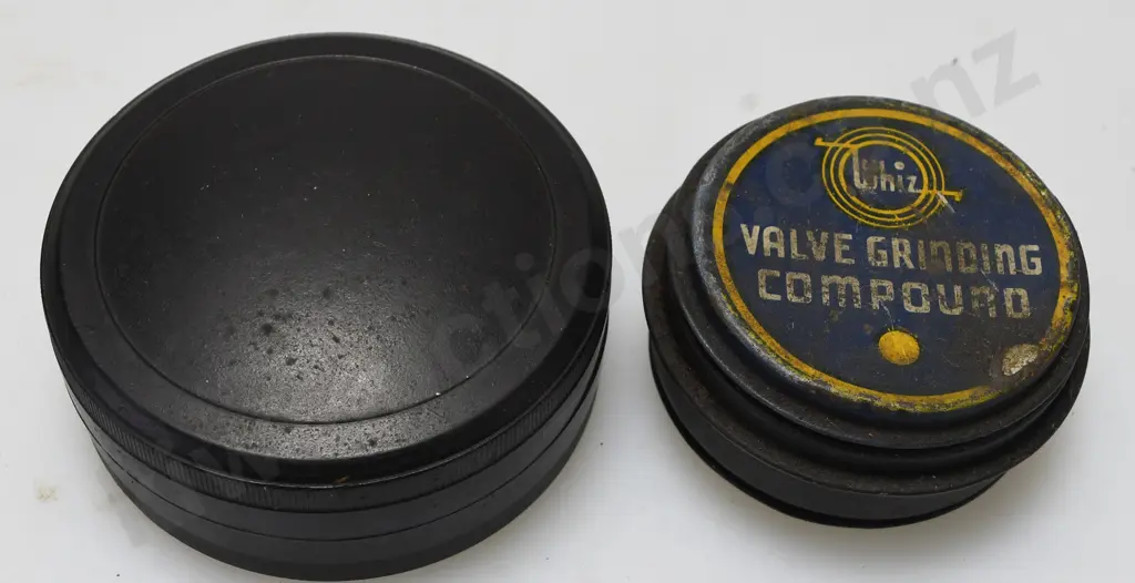 ASSORTED OIL AND MOTORING TINS Image 1++