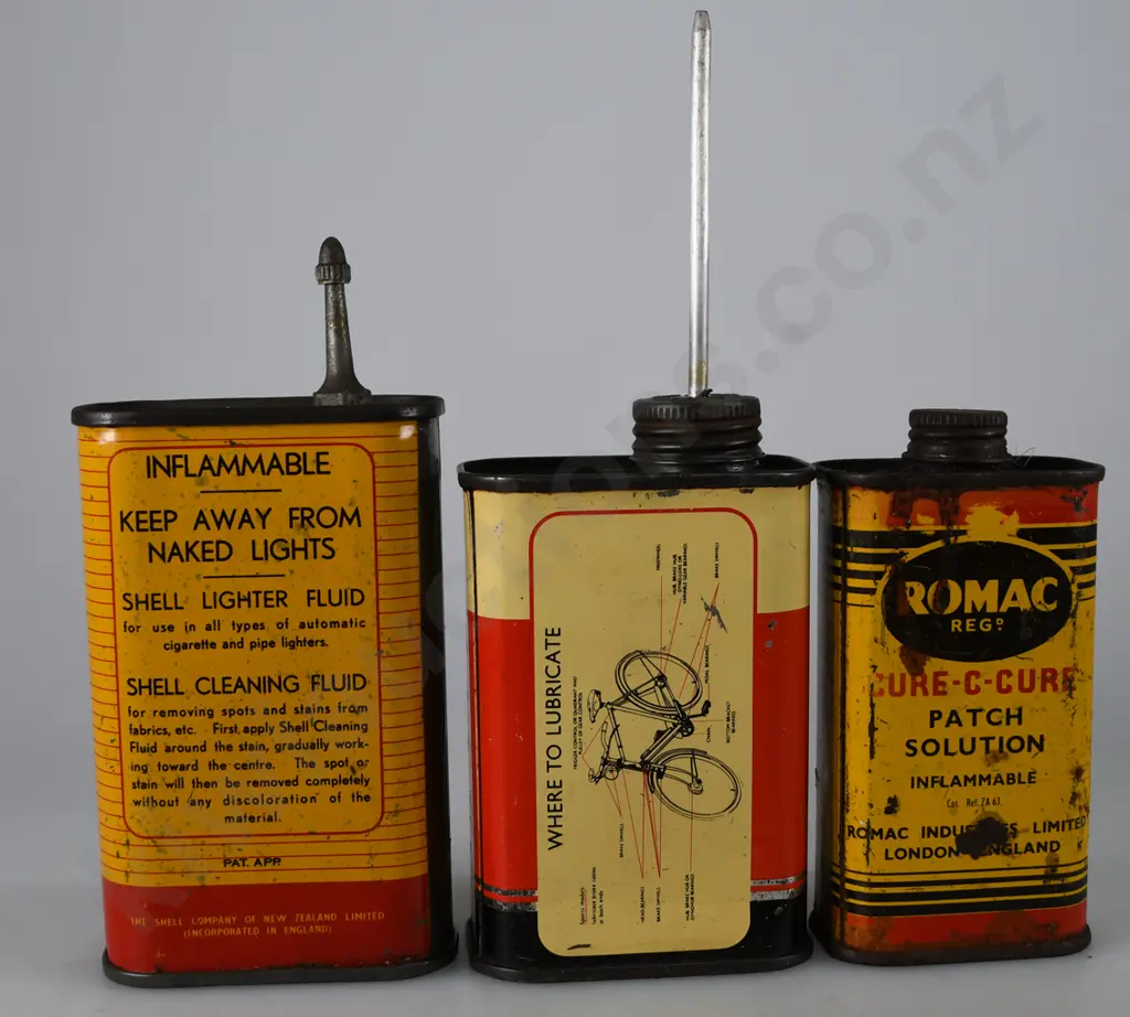 ASSORTED OIL AND MOTORING TINS Image 1++