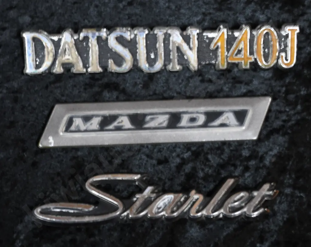CHROME AND PLASTIC CAR NAME BADGES Image 1++