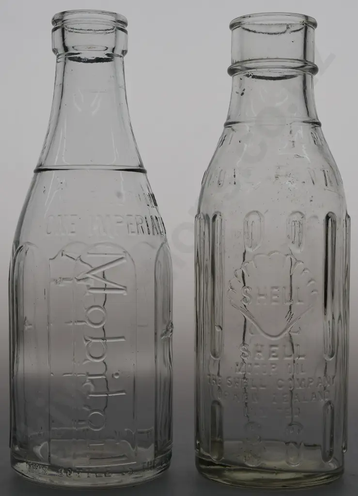 MOBIL AND SHELL PINT OIL BOTTLES Image 1++