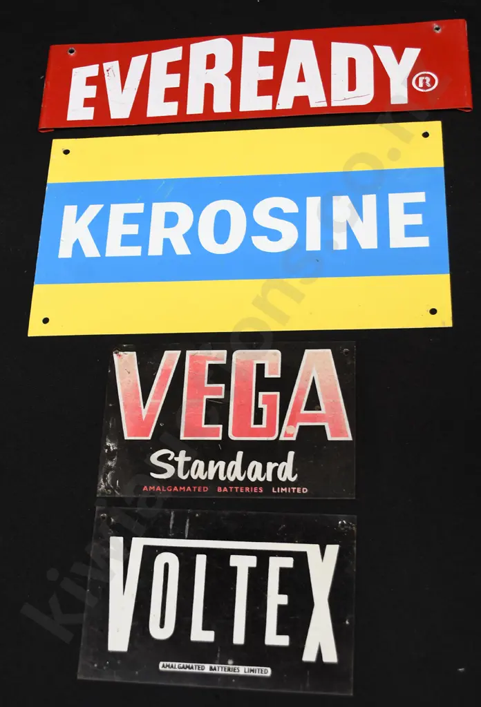 ASSORTED TIN SIGNS Image 1++