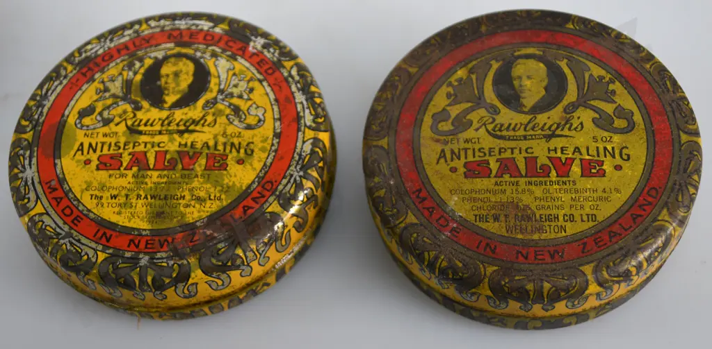 ASSORTED SMALL TINS Image 1++