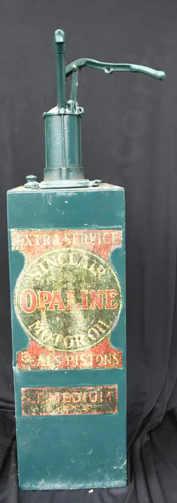 SINCLAIR OPALINE MOTOR OIL PUMP Image 1++