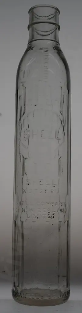 SHELL QUART OIL BOTTLE 1933 Image 1++
