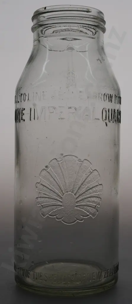 EARLY SHELL QUART OIL BOTTLE Image 1++