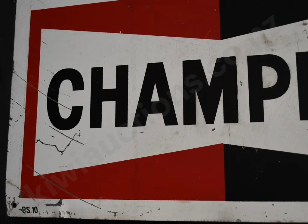 CHAMPION SPARK PLUGS PAINTED TIN SIGN Image 1++