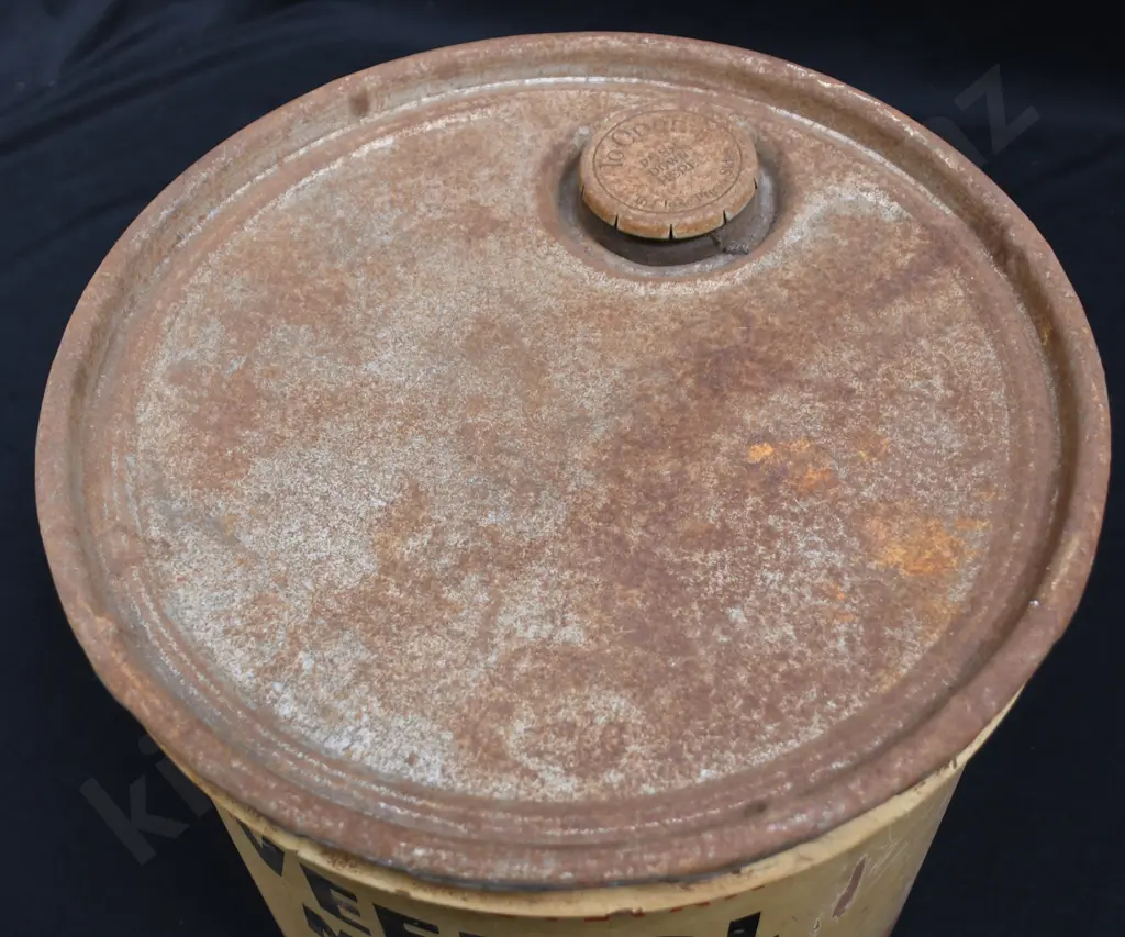 VEEDOL MOTOR OIL LIDDED CAN Image 1++
