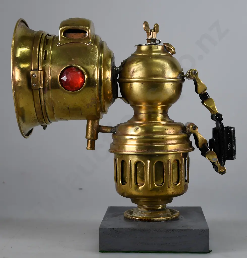 CARBIDE BRASS BIKE LAMP Image 1++
