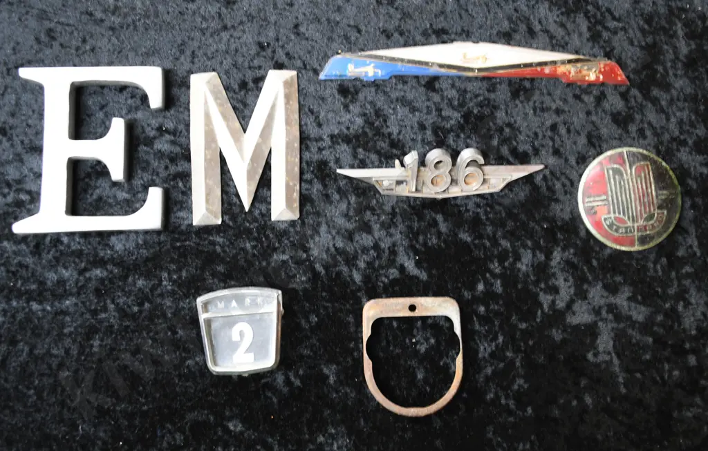 MOTORING RELATED SUNDRIES Image 1++