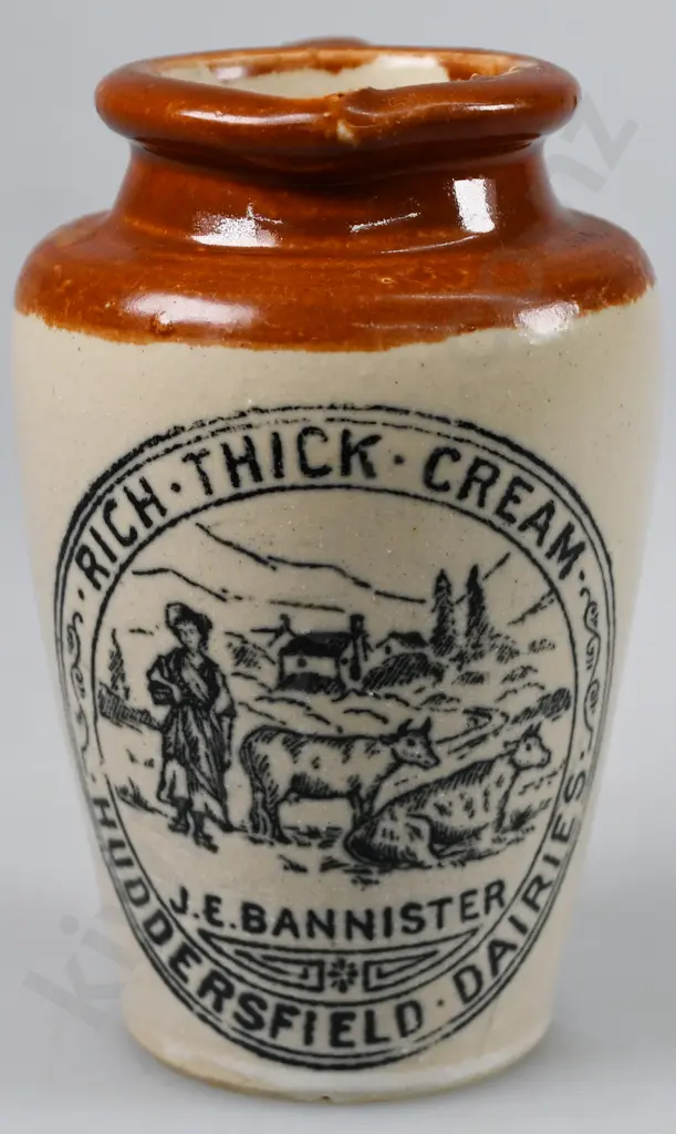 BANNISTER HUDDERSFIELD CREAM POT Image 1++