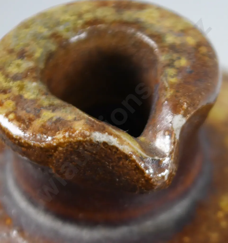 BELLETT DUNEDIN STONEWARE INK BOTTLE Image 1++