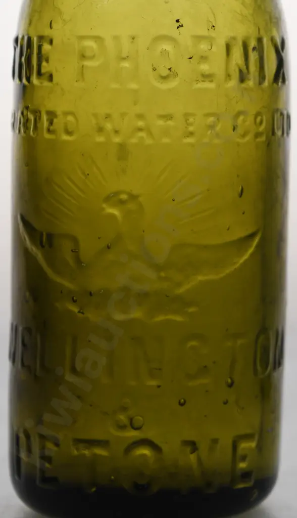 PHOENIX, WELLINGTON AERATED WATER CO CROWN TOPS Image 1++