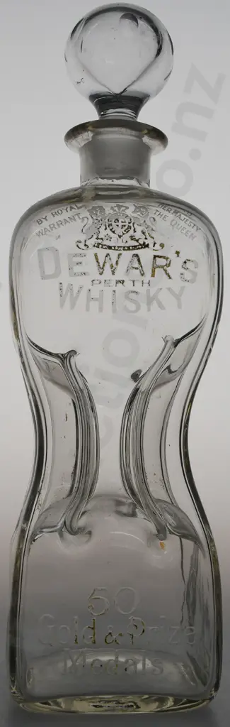 DEWAR’S PINCH WAISTED WHISKY DECANTER Image 1++