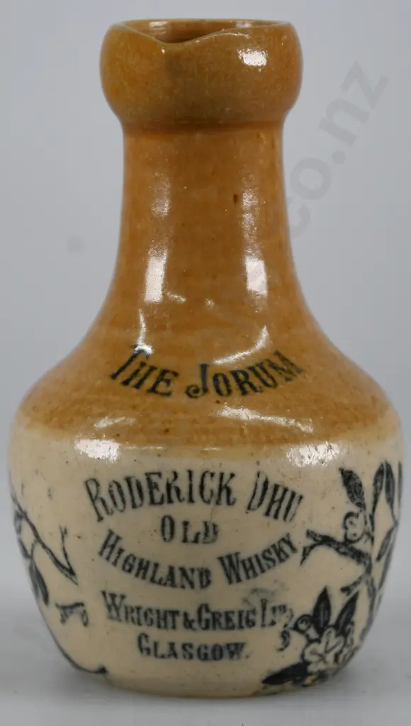 RODERICK DHU STONEWARE WHISKY JUG Image 1++