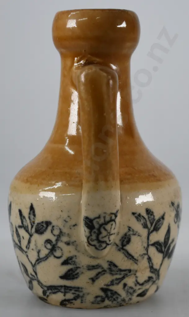 RODERICK DHU STONEWARE WHISKY JUG Image 1++