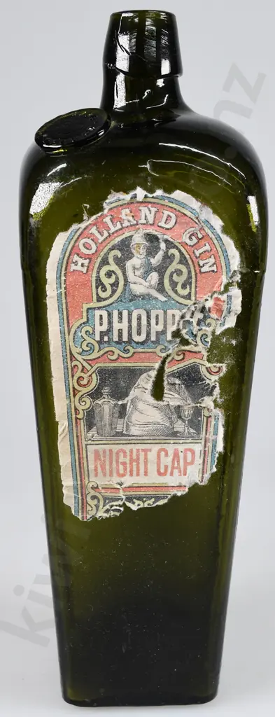 HOPPE SEALED CASE GIN WITH LABEL Image 1++