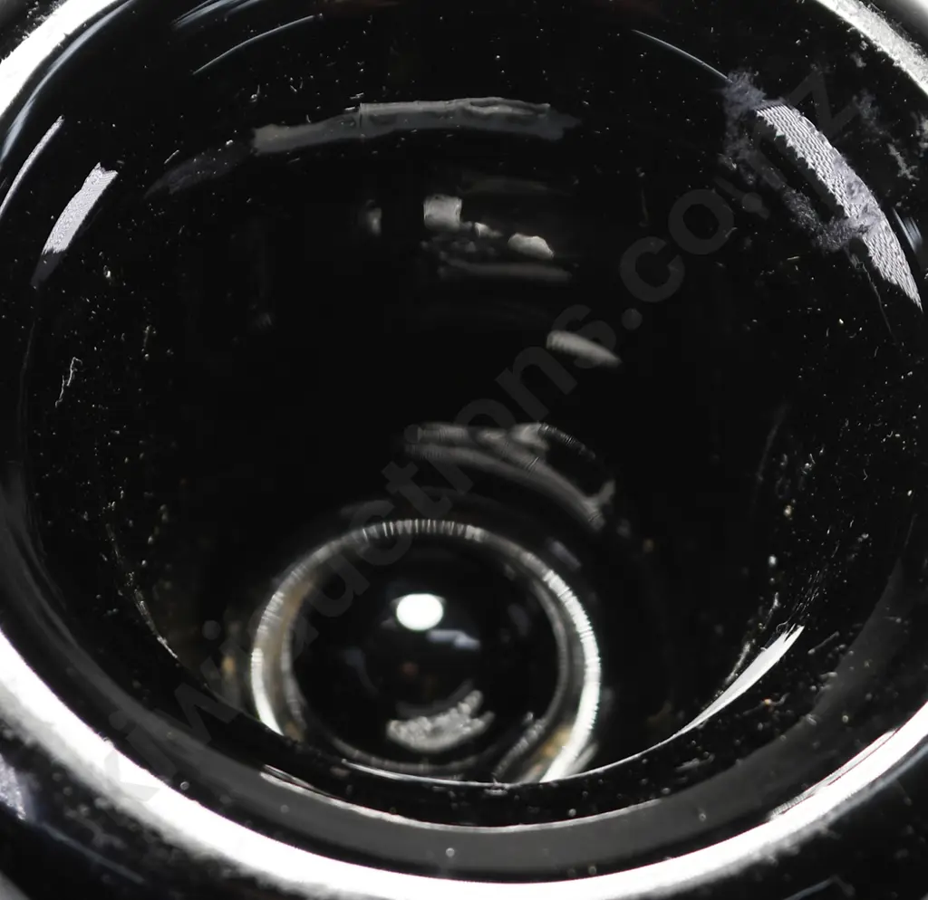 BLACK GLASS TRUFFLE BOTTLE Image 1++