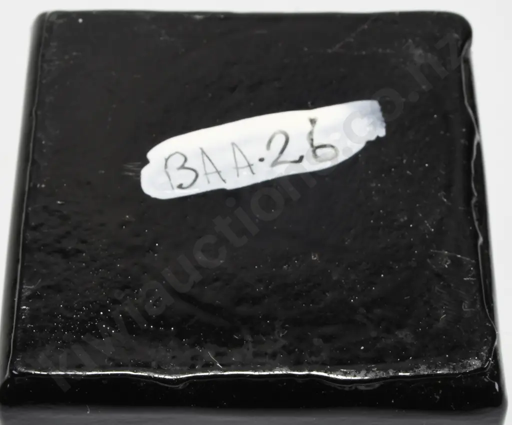 BLACK GLASS PERFUME & INK Image 1++