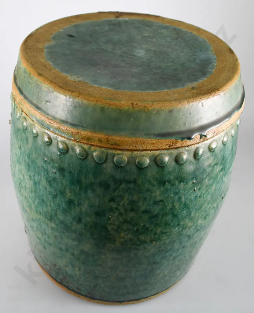 CHINESE POT AND LID Image 1++