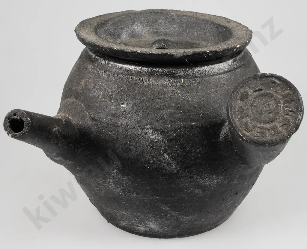CHINESE COOKING POT Image 1++