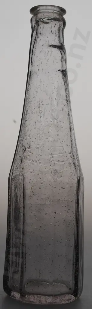 CHINESE GLASS BOTTLES Image 1++