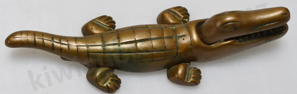 BRASS ALLIGATOR MADE IN CHRISTCHURCH Image 1++