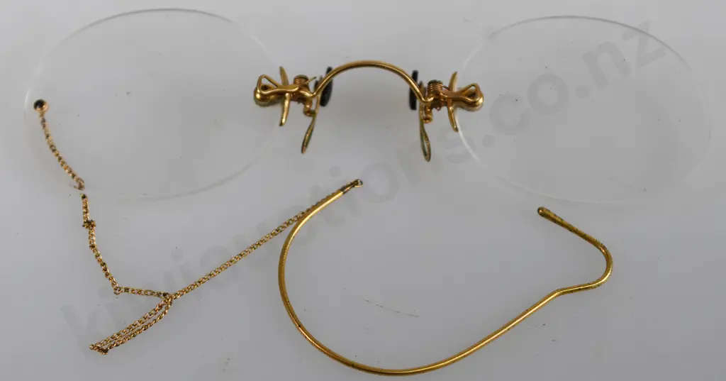 EARLY GOLD RIMMED SPECTACLES Image 1++