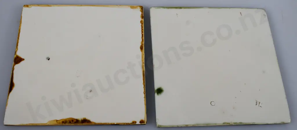 EARLY CERAMIC TILES - DOGS Image 1++