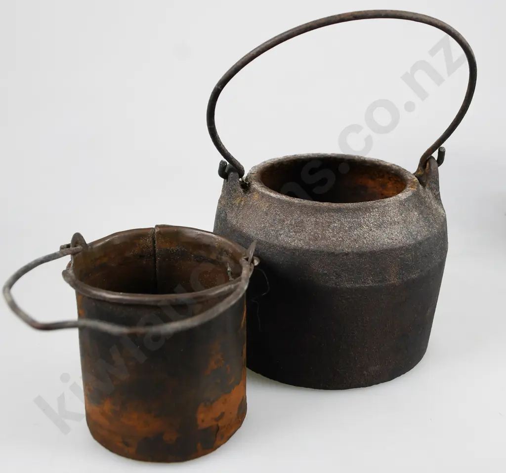 CAST IRON GLUE POTS & BURNER Image 1++
