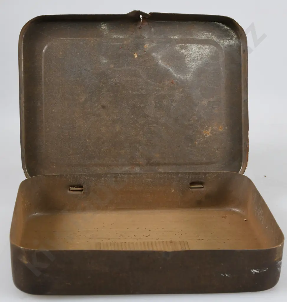 GREEN ARROW TOBACCO TIN Image 1++