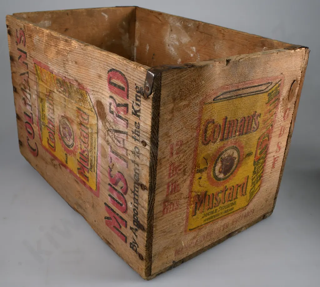 ADVERTISING SHOP DISPLAY ITEMS Image 1++