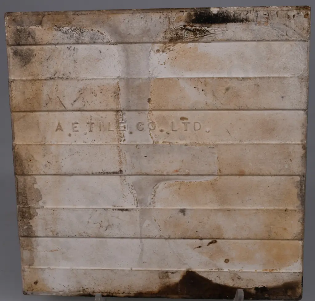 EARLY AMERICAN CERAMIC TILE Image 1++