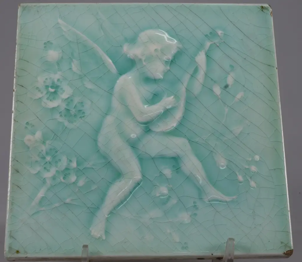 EARLY AMERICAN CERAMIC TILE Image 1++