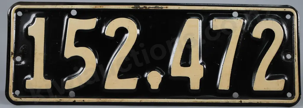 NEW ZEALAND NUMBER PLATE 1937 - 1938 Image 1++