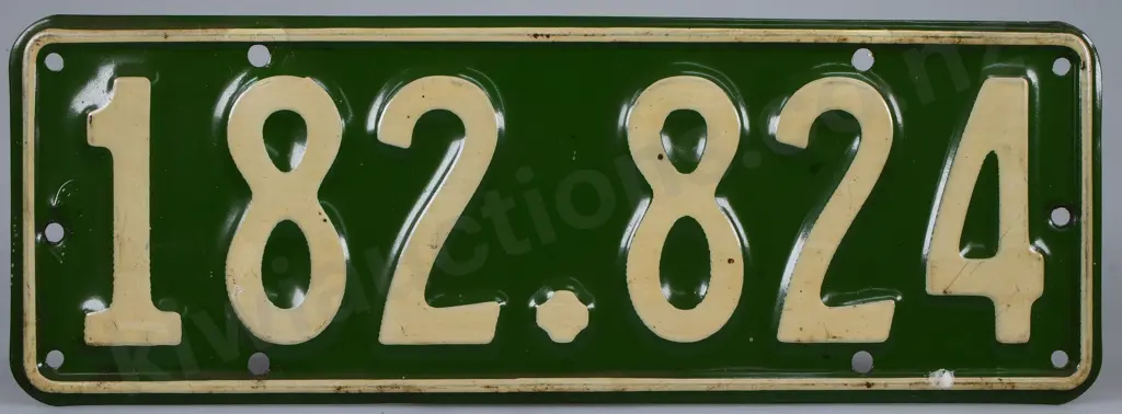 NEW ZEALAND NUMBER PLATE 1938 - 1939 Image 1++