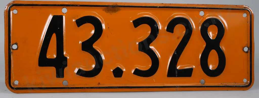 NEW ZEALAND NUMBER PLATE 1939 - 1940 Image 1++