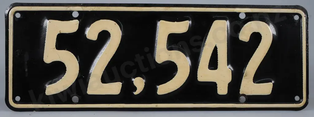 NEW ZEALAND NUMBER PLATE 1951 - 1956 Image 1++