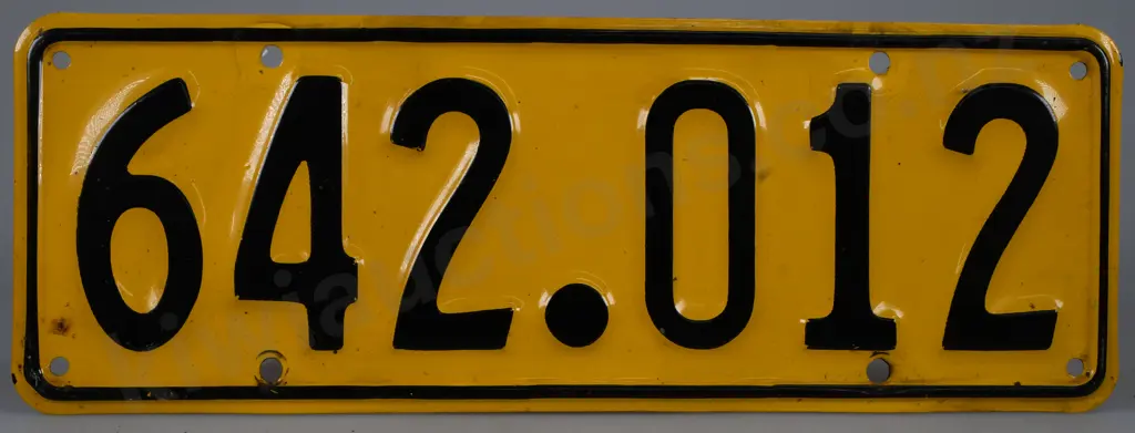 NEW ZEALAND NUMBER PLATE 1961 - 1966 Image 1++