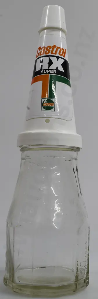 WAKEFIELD CASTROL PINT OIL BOTTLE Image 1++