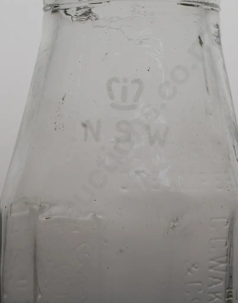 WAKEFIELD CASTROL PINT OIL BOTTLE Image 1++