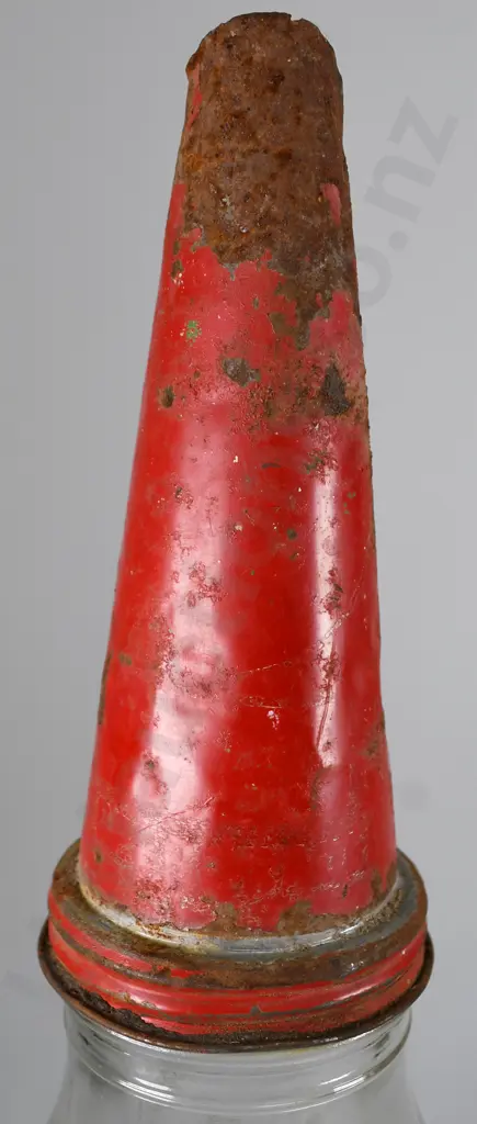 WAKEFIELD CASTROL QUART OIL BOTTLE Image 1++
