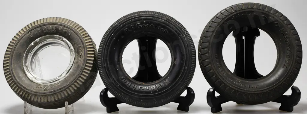 ADVERTISING TYRE ASHTRAYS Image 1++