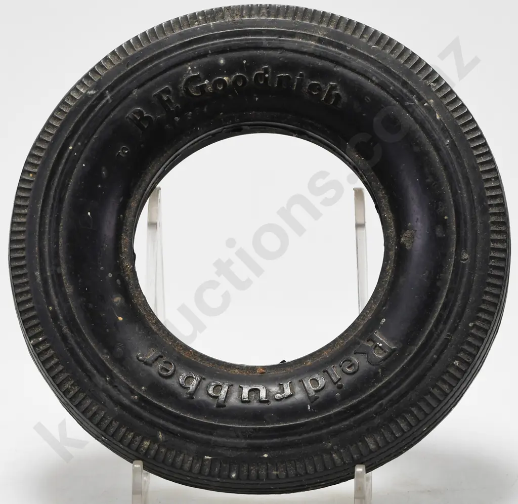 ADVERTISING TYRE ASHTRAYS Image 1++