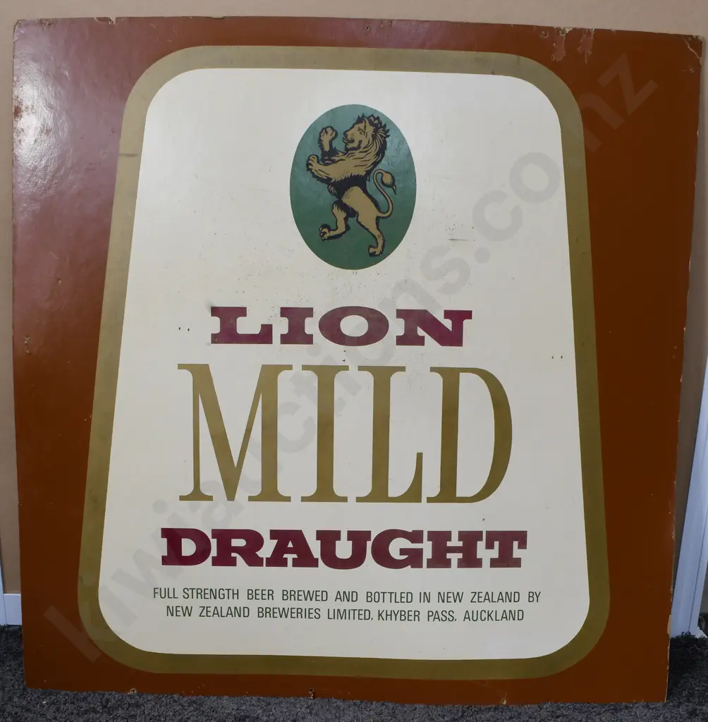 LION MILD DRAUGHT BEER ADVERTISING SIGN Image 1++